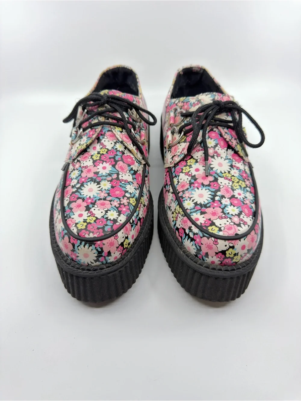 T.U.K.Hello Kitty Floral Mondo Creepers featuring a vibrant floral pattern SZ 10